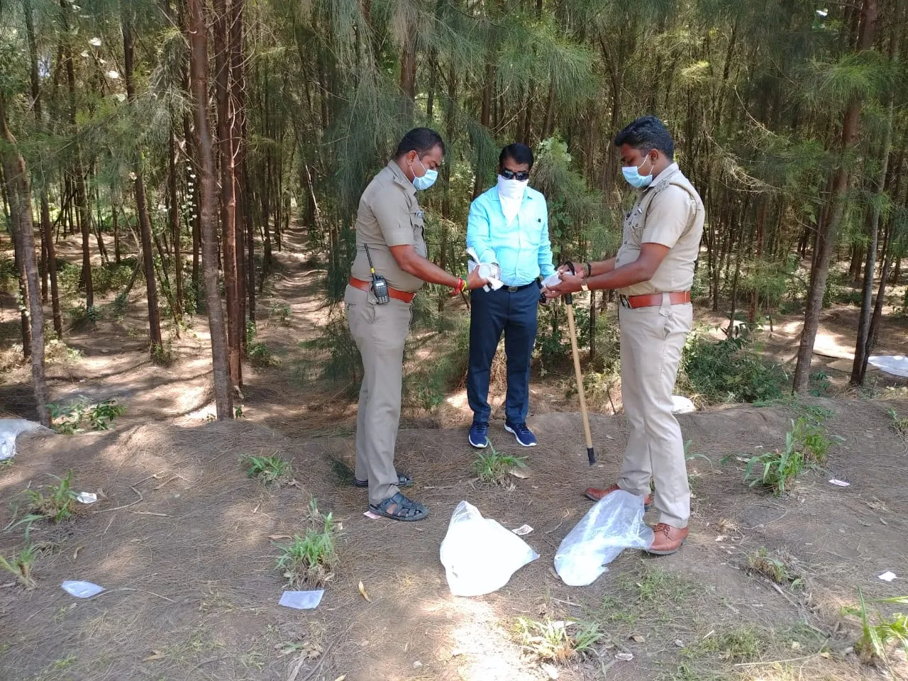  Liquor sales in puducherry; 4 arrested